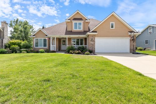 1231 Averill Dr, Batavia, IL, 60510-4500 | Card Image