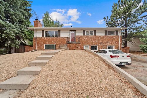 b-2352 N Circle Dr, Colorado Springs, CO, 80909-1347 | Card Image