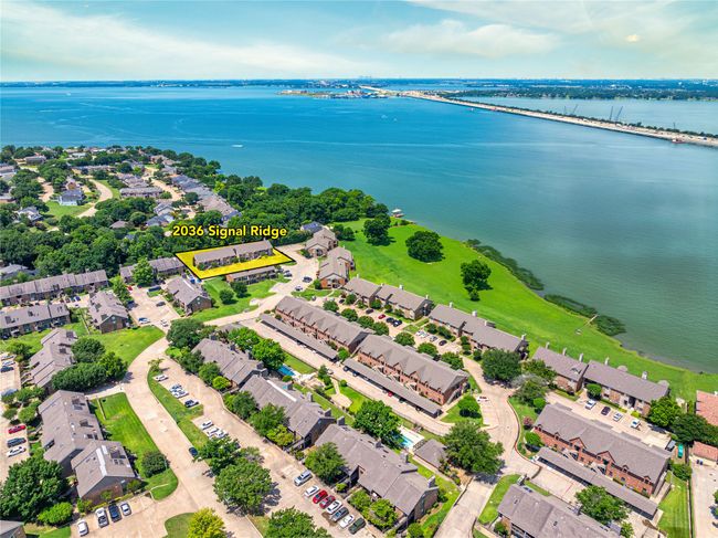 2036 Signal Ridge Pl, Condo with 2 bedrooms, 2 bathrooms and null parking in Rockwall TX | Image 22