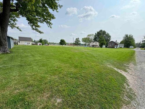 416 E Green St, Butler, IN, 46721-1132 | Card Image