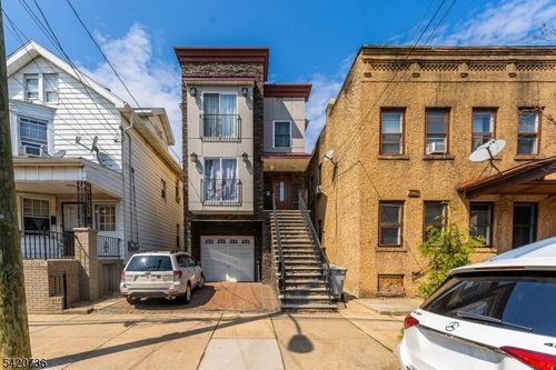 31 Spencer St, Elizabeth, NJ, 07202-3921 | Card Image