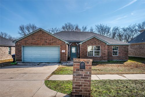 4708 Lake Shore Drive, Ardmore, OK, 73401 | Card Image