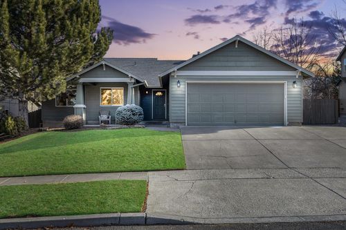 61366 Stardrift Dr, Bend, OR, 97702-2051 | Card Image