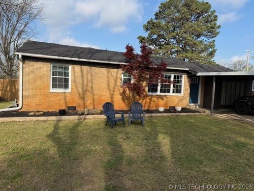219 Berton Ave, Holdenville, OK, 74848-4207 | Card Image