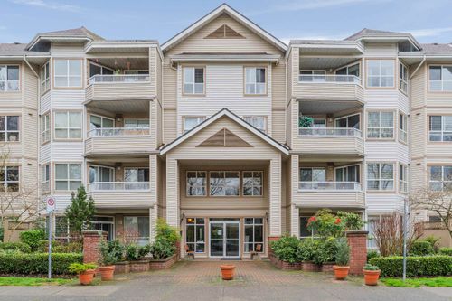 217-8139 121a St, Surrey, BC, V3W0Z2 | Card Image