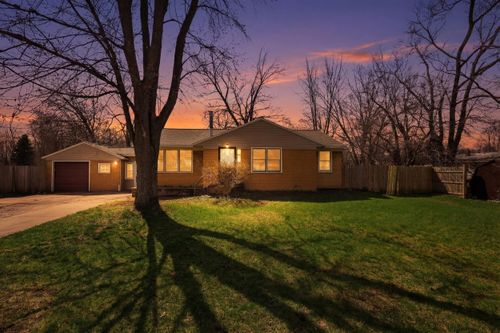 216 55th Street Sw, Grand Rapids, MI, 49548 | Card Image
