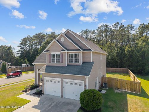 301 Savannah Dr, Jacksonville, NC, 28546-8672 | Card Image