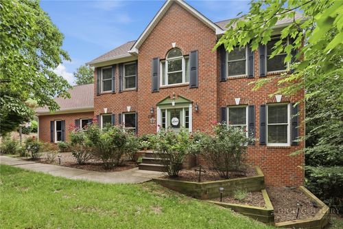 2027 Fairview Cir, Wilkesboro, NC, 28697-9513 | Card Image