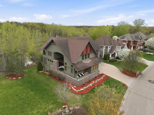 10721 Watersedge Ln, Woodbury, MN, 55129-5233 | Card Image