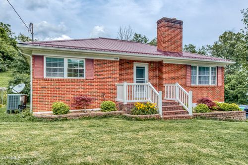 825 Cumberland St, Marion, VA, 24354-2317 | Card Image