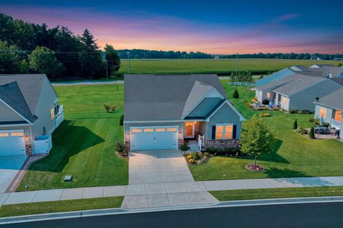 272 Anglesey Dr, MIDDLETOWN, DE, 19709-1517 | Card Image