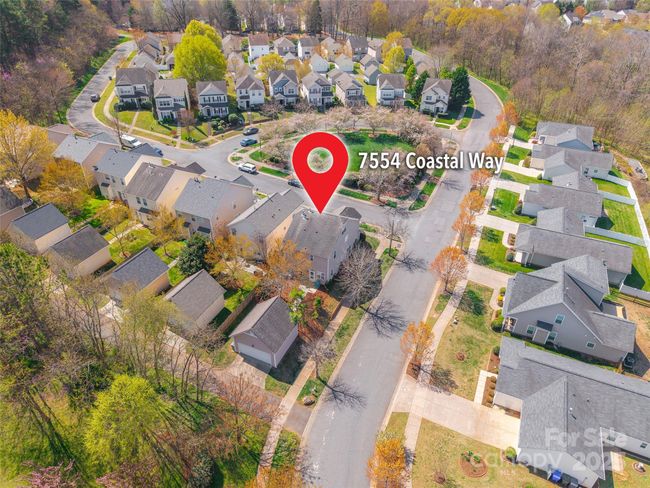 7554 Coastal Way, House other with 4 bedrooms, 3 bathrooms and null parking in Huntersville NC | Image 33