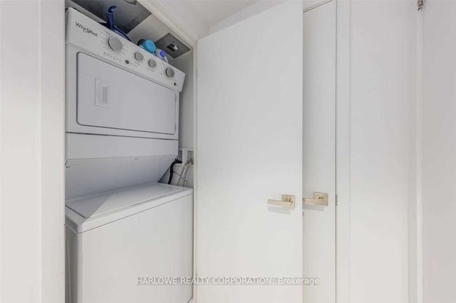 251 - 31 Tippett Rd, Condo with 3 bedrooms, 2 bathrooms and 1 parking in Toronto ON | Image 16