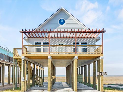 1743 Blue Water Hwy, Surfside Beach, TX, 77541-7116 | Card Image