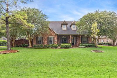 1610 Pine Crest Drive, House other with 5 bedrooms, 3 bathrooms and null parking in Pearland TX | Image 1