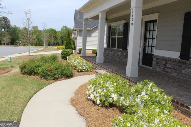 1999 Gladys Ct Sw, House other with 4 bedrooms, 3 bathrooms and null parking in Marietta GA | Image 4