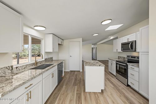 12130 W Catherine Lane, Tucson, AZ, 85735 | Card Image