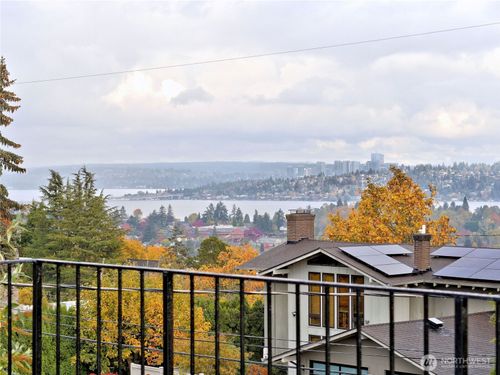 5029 29th Ave S, Seattle, WA, 98108-2112 | Card Image