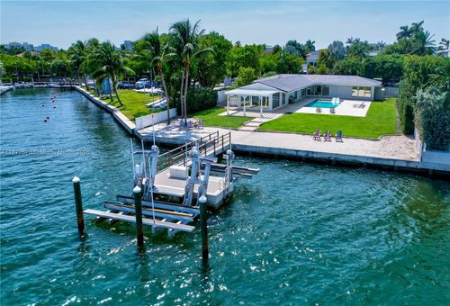 200 Harbor Dr, Key Biscayne, FL, 33149-1218 | Card Image
