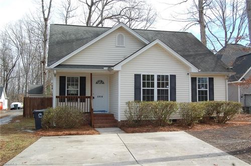 1910 Glenside Dr, Greensboro, NC, 27405-3312 | Card Image