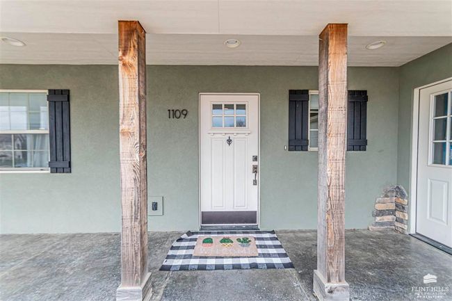1109 S Mill Point Cir, House other with 4 bedrooms, 3 bathrooms and null parking in Manhattan KS | Image 47