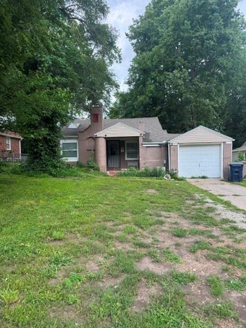 1180 E 77th St, Kansas City, MO, 64131-1935 | Card Image