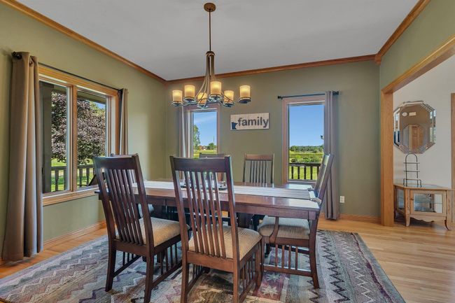 824 Main St W, House other with 4 bedrooms, 4 bathrooms and null parking in Saint Stephen MN | Image 22