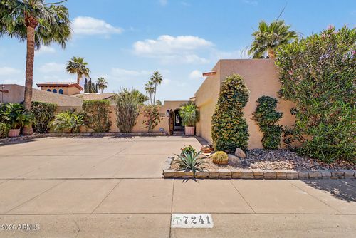 7241 E Maverick Rd, Scottsdale, AZ, 85258-2751 | Card Image