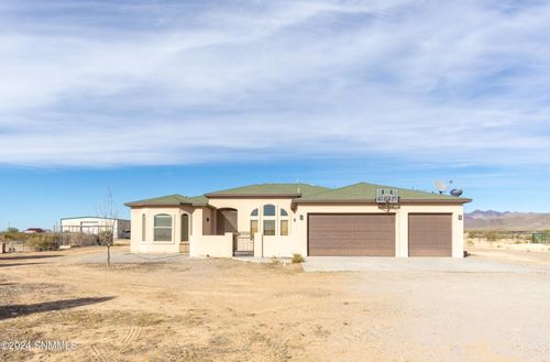 229 Vista Del Rey Drive, Vado, NM, 88072 | Card Image