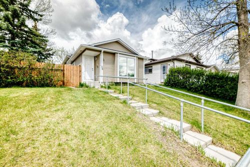 36 Castleglen Way Ne, Calgary, AB, T3J1T3 | Card Image