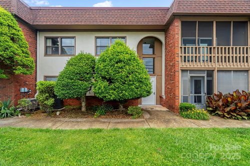 apt-b8-427 6th Ave W, Hendersonville, NC, 28739-5242 | Card Image