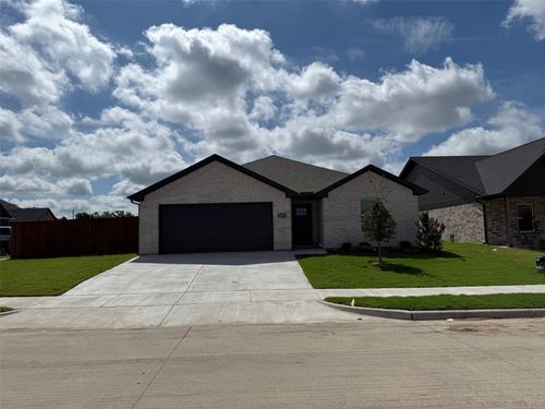 1803 Boxwood Dr, Sherman, TX, 75092-3414 | Card Image
