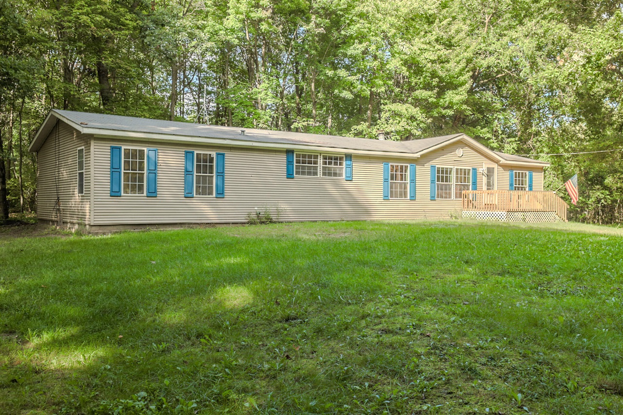 Hall Rd, Ravenna, MI 49451