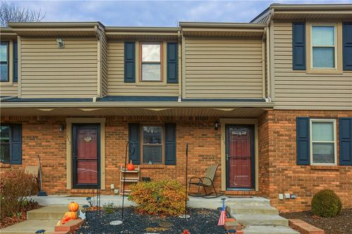 115 Forest Dr, Seven Fields, PA, 16046-7801 | Card Image