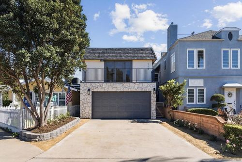 713 719 D Avenue, Coronado, CA, 92118 | Card Image
