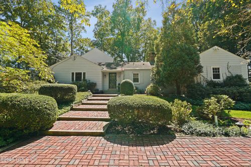24 Sawmill Ln, Greenwich, CT, 06830-4028 | Card Image