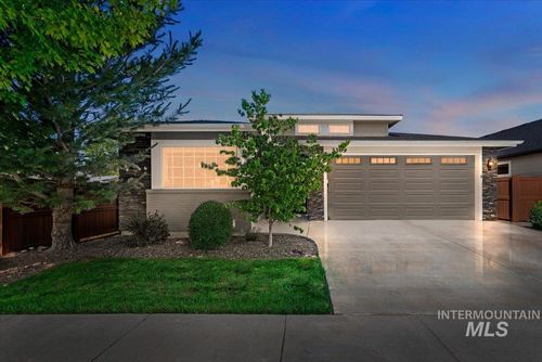 3309 N N Park Crossing Avenue, Meridian, ID, 83646 | Card Image