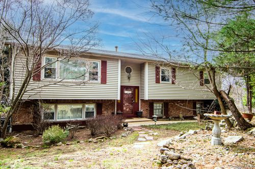 284 Ridge Rd, New City, NY, 10956-6921 | Card Image
