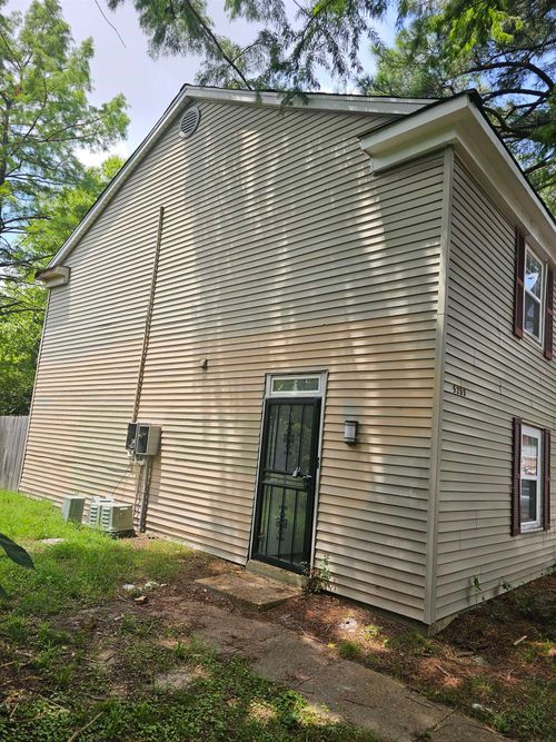 5233 Flowering Peach Dr, Memphis, TN, 38115-5934 | Card Image