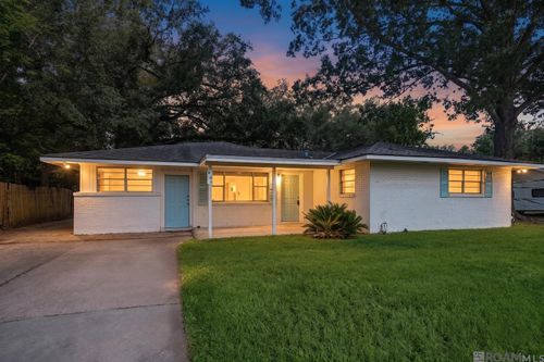 635 Staring Ln, Baton Rouge, LA, 70810-2604 | Card Image