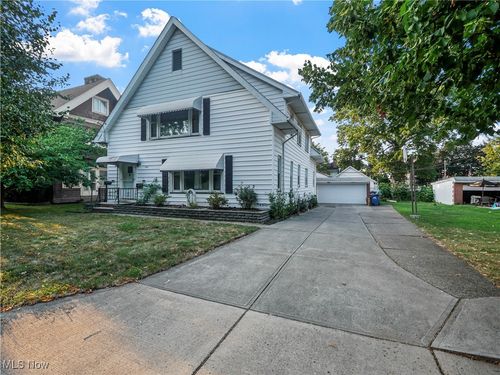 13532 Elbur Ln, Lakewood, OH, 44107-4734 | Card Image