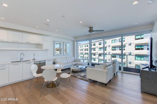 4003-4422 N 75th St, Scottsdale, AZ, 85251-4069 | Card Image