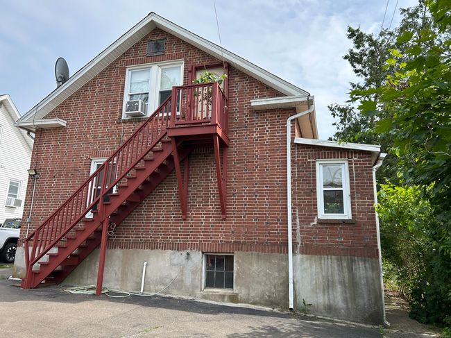 A - 66 Wallace Row, Home with 2 bedrooms, 1 bathrooms and 1 parking in Wallingford CT | Image 18