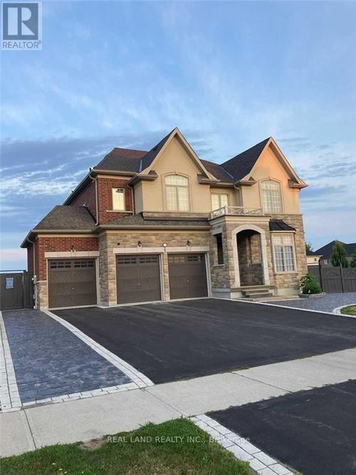 2 Castle Mountain Crt, Nobleton, ON, L7B0A3 | Card Image