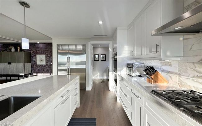 UNIT-301 - 13915 Old Coast Rd, Condo with 4 bedrooms, 4 bathrooms and 2 parking in NAPLES FL | Image 14