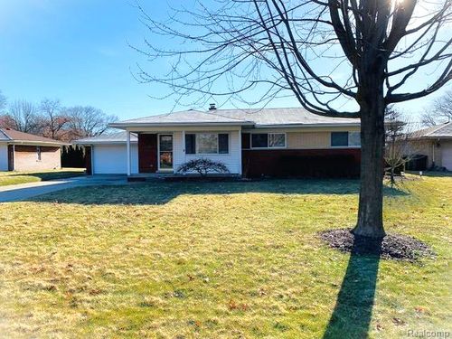 53270 Aulgur Dr, Shelby Twp, MI, 48316-2204 | Card Image