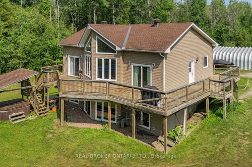 323 County Rd 18, Oxford Station, ON, K0G1T0 | Card Image