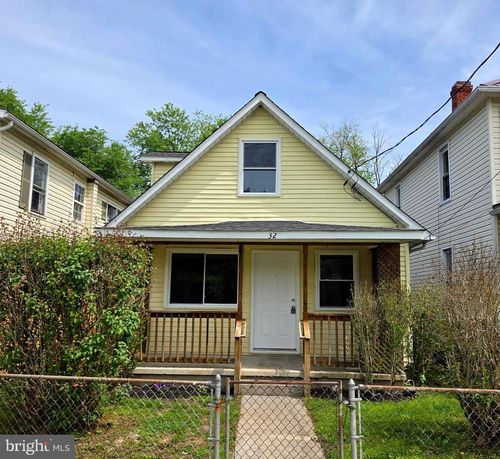 32 E Roberts St, CUMBERLAND, MD, 21502-4738 | Card Image