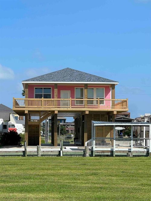 1131 Chapman Pt, Crystal Beach, TX, 77650 | Card Image