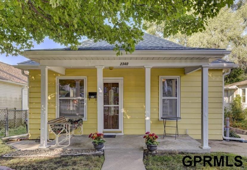 65th St, Omaha, NE 68104